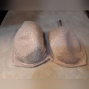 Fayreform Elegant Lace Strapless Bra - Tan 38FF Leopard Print Cream Color